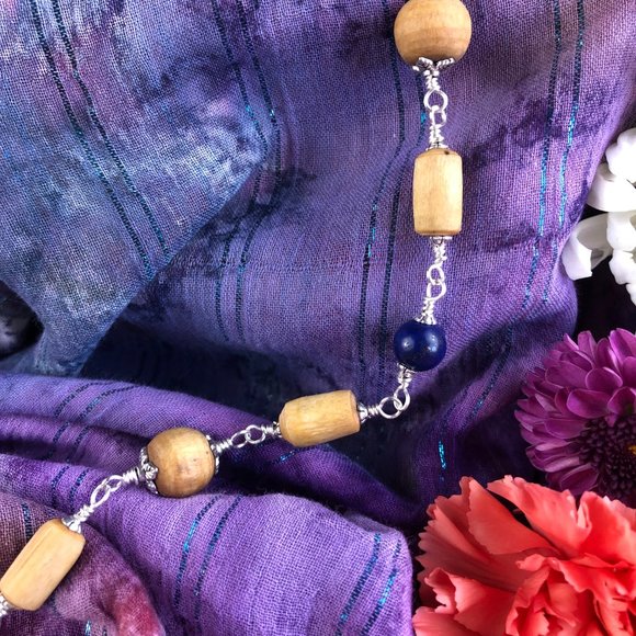 30  1/2" natural Tulasi with Lapis Lazuli beads (Gemstone for Saturn) - Picture 5 of 12